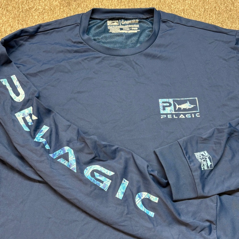 Pelagic AquaTek Mens Medium Navy Blue Fishing Shirt UPF 50 Long Sleeve Marlin